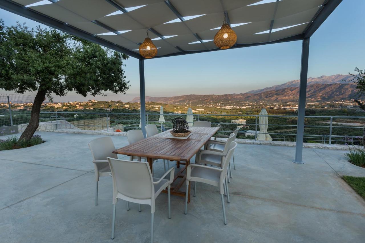 Villa Oasis Galatás Extérieur photo